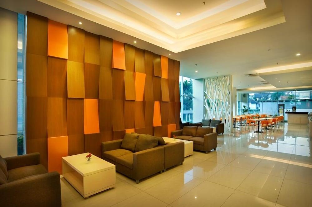 V Hotel & Residence Bandung Bagian luar foto