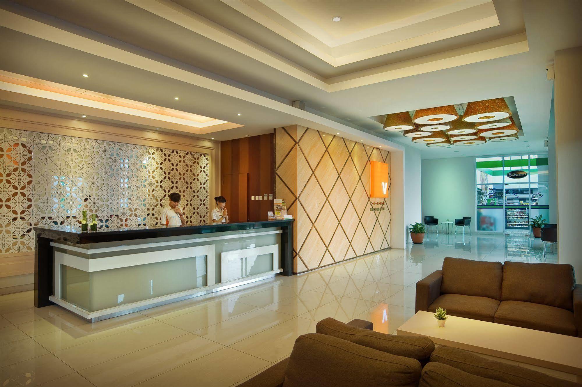 V Hotel & Residence Bandung Bagian luar foto